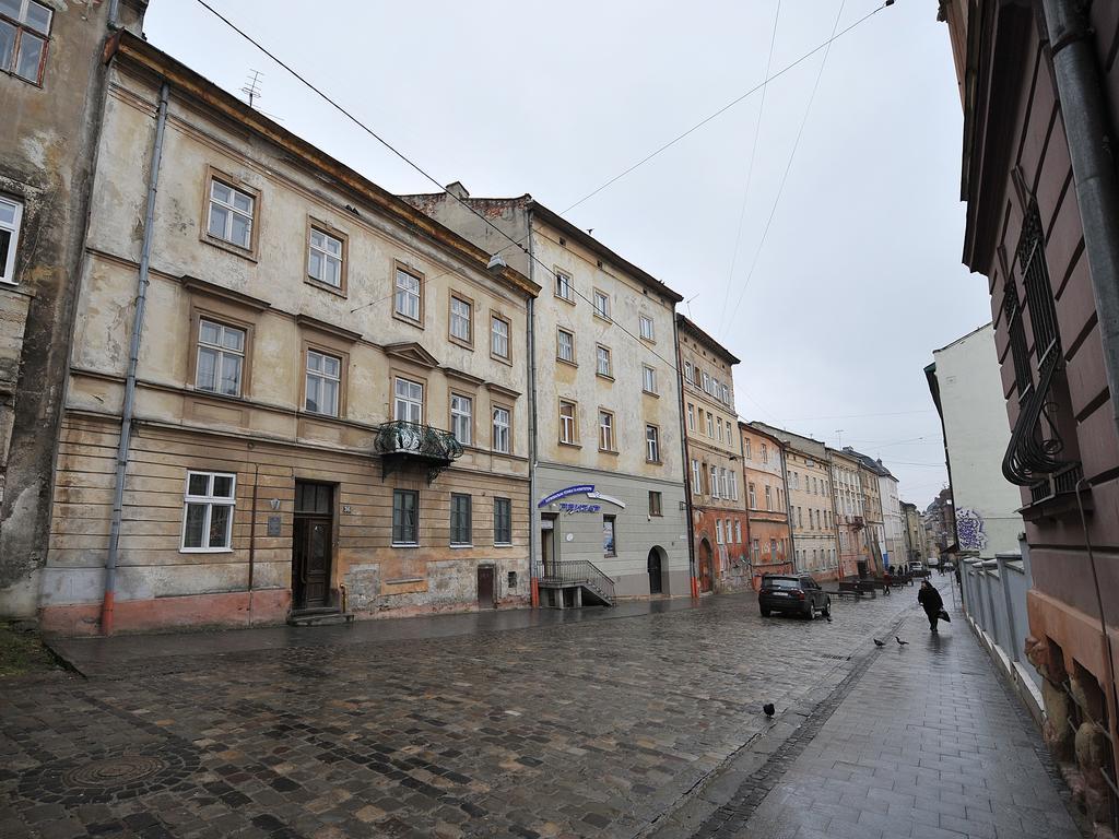 Бюджетная Квартира На Леси Украинки Lviv Buitenkant foto